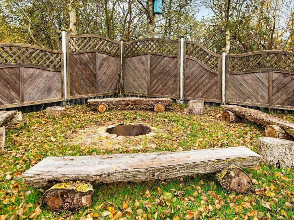 8 Person Holiday Home In R M Lakolk Exteriör bild